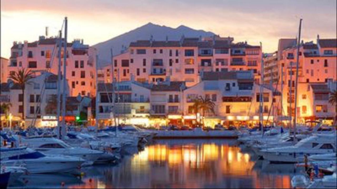 Mijas Costa - Beachside Apartment-B Sitio de Calahonda Екстериор снимка