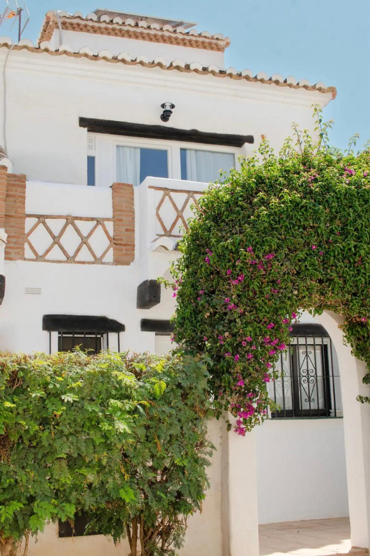 Mijas Costa - Beachside Apartment-B Sitio de Calahonda Екстериор снимка