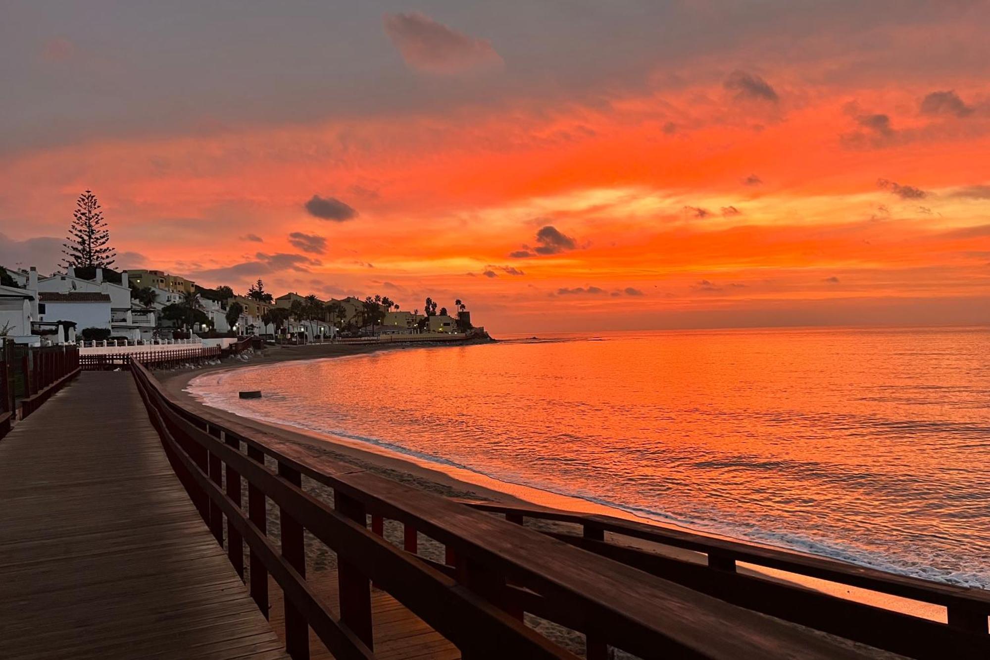 Mijas Costa - Beachside Apartment-B Sitio de Calahonda Екстериор снимка