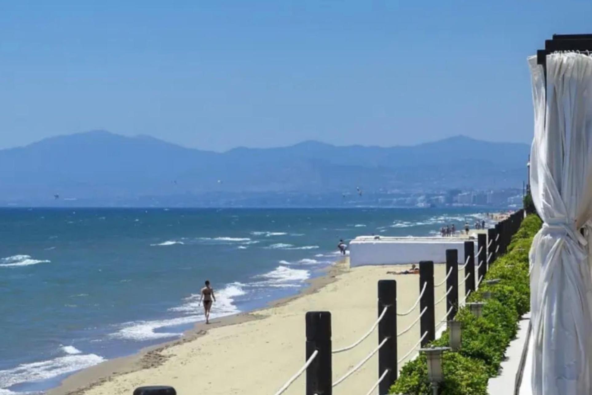 Mijas Costa - Beachside Apartment-B Sitio de Calahonda Екстериор снимка